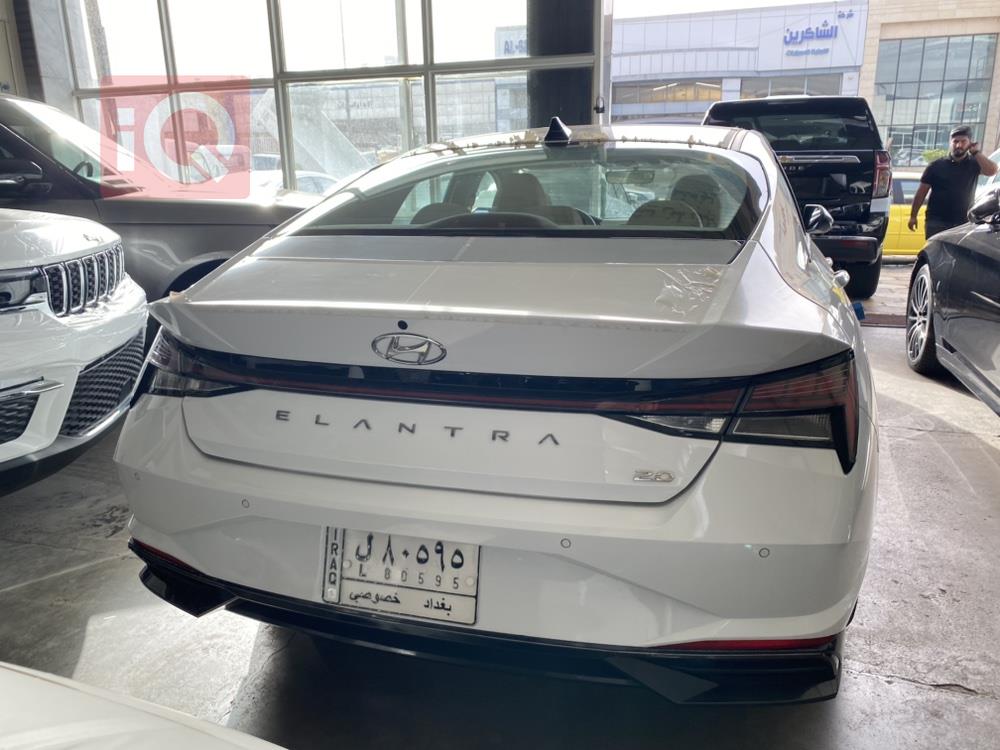هیوندای ئەلەنترا